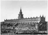 Kraków , Sukiennice  na koniec XIX wieku .