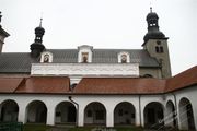Skępe -  krużganki klasztorne