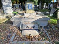 Grobowiec rodzinny Asnyków w Krakowie