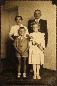 Wiśniewski Walerian i Franciszka Kanop rodzice Zenobii z wnukami