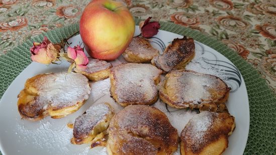 Jabłka w szlafroczkach