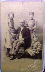 Józef Topolnicki z dziećmi
